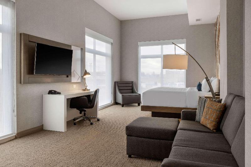 Cambria Hotel West Orange image