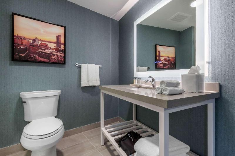 Cambria Hotel West Orange image