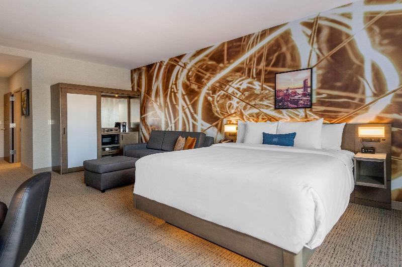 Cambria Hotel West Orange image