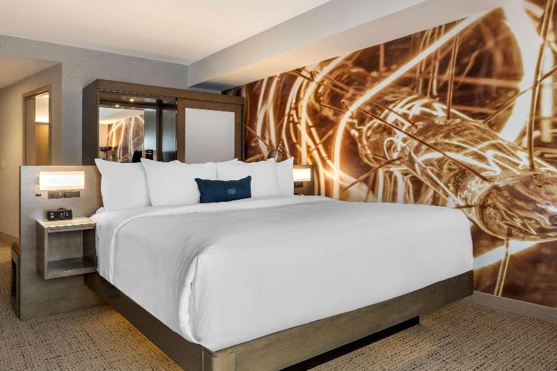 Cambria Hotel West Orange image