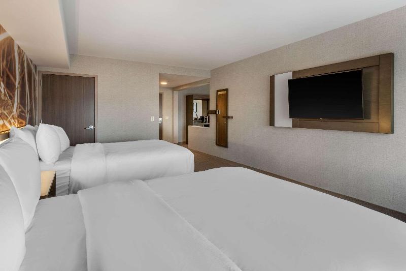 Cambria Hotel West Orange image