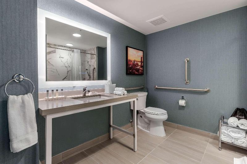 Cambria Hotel West Orange image