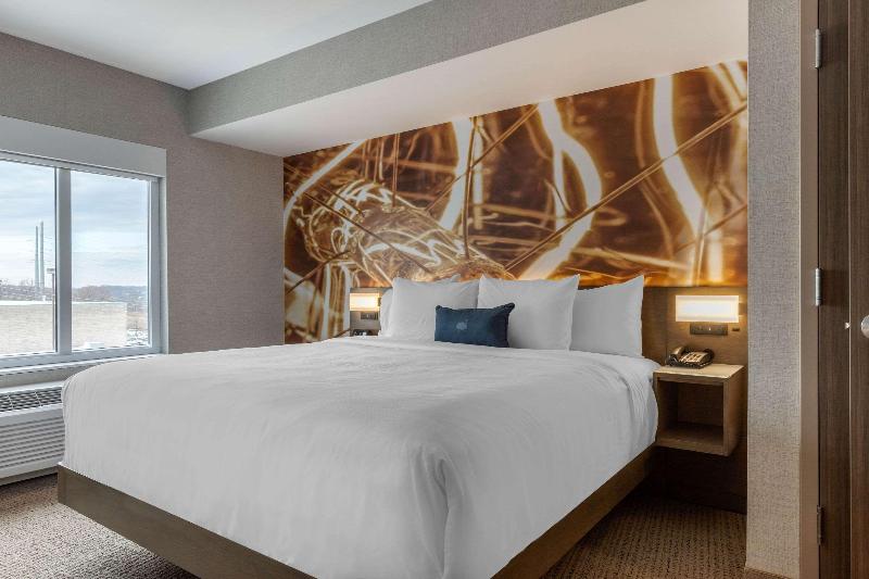 Cambria Hotel West Orange image