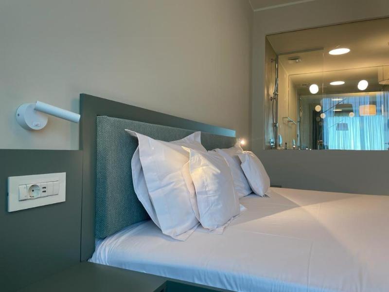 Millenium Hotel 4
