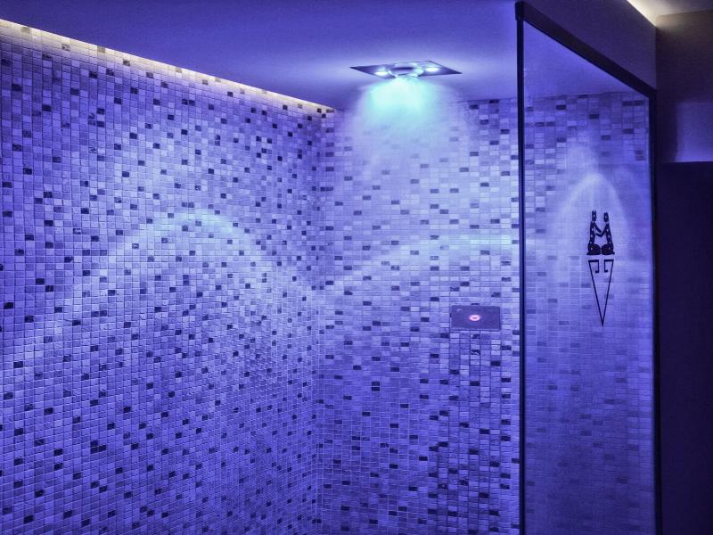 Touring Wellness & Beauty image