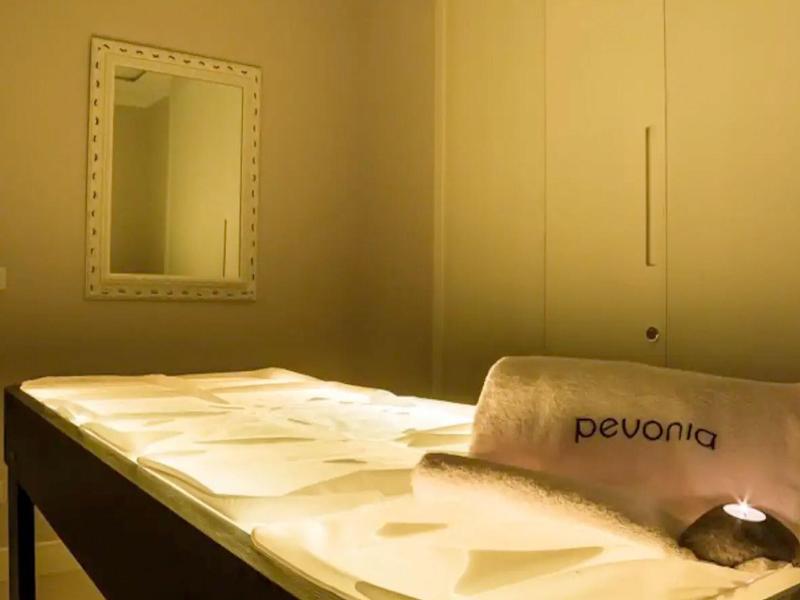 Touring Wellness & Beauty image