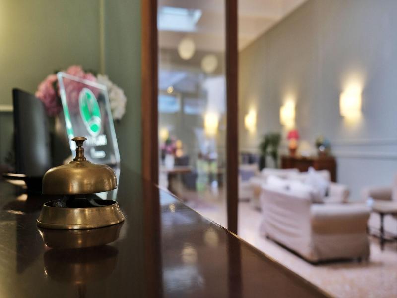 Touring Wellness & Beauty image