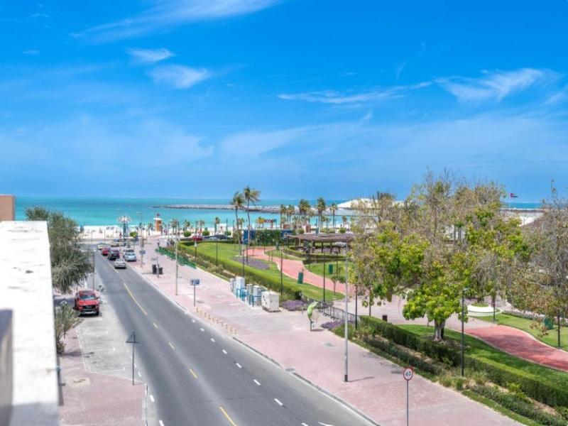 Beach Walk Boutique Hotel image