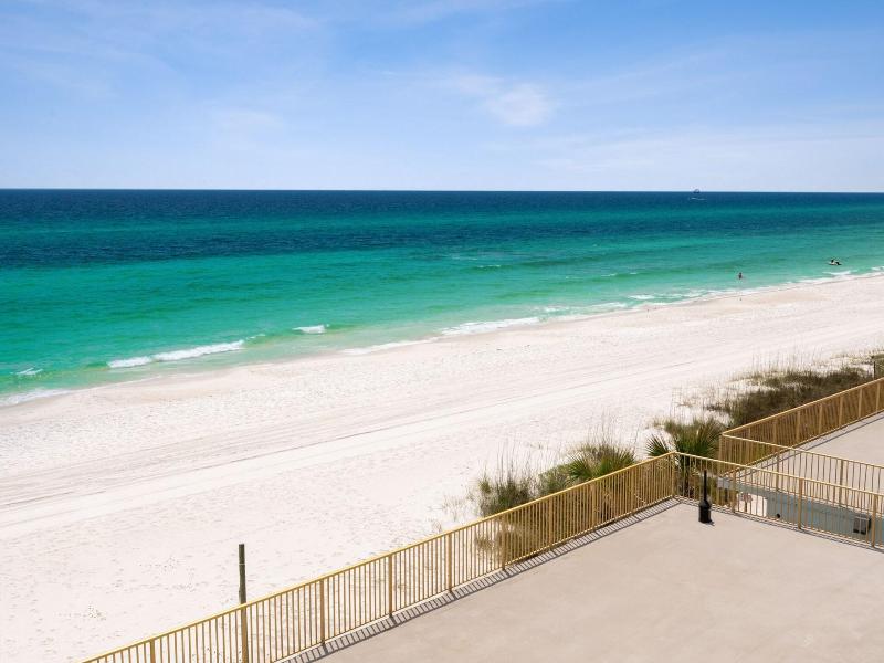 Chateau Beachfront Hotel A By The Sea Resort image