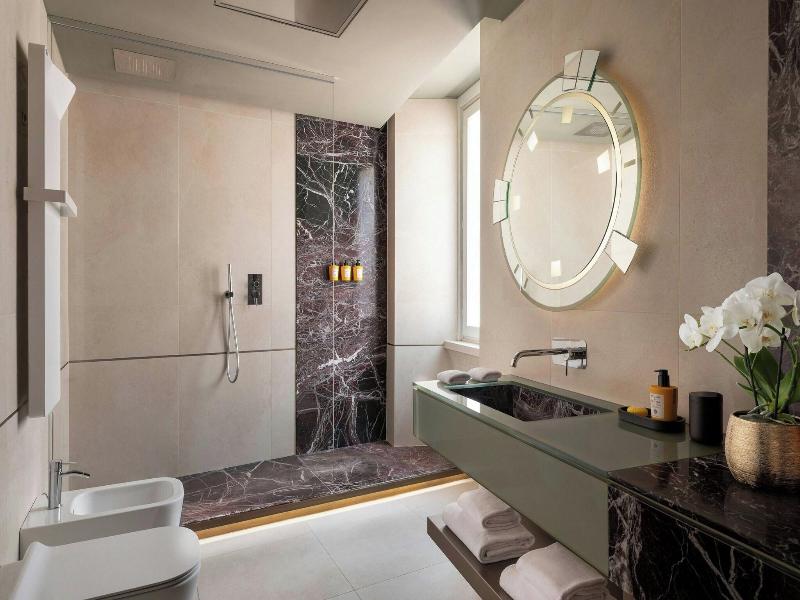 The Pantheon Iconic Rome Hotel image