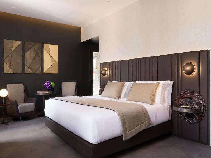 The Pantheon Iconic Rome Hotel image