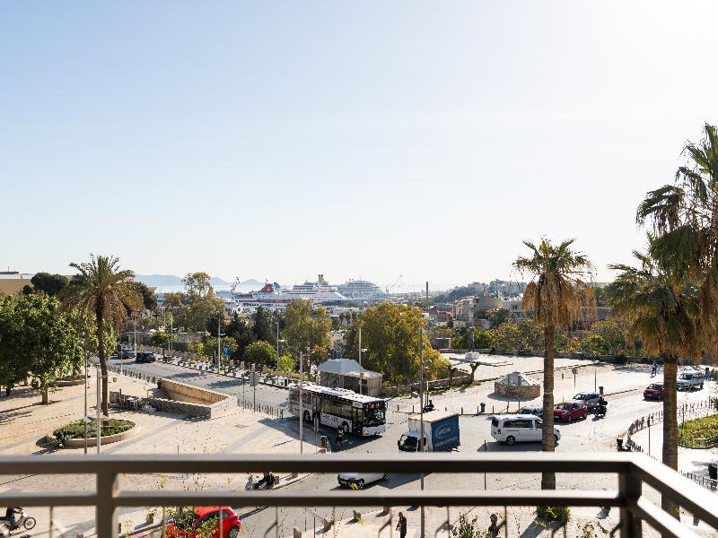 Metaxa Hotel Urban Boutique Living image