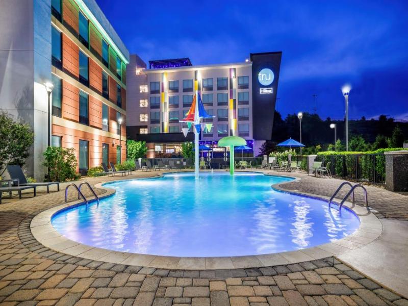 Tru by Hilton Pigeon Forge image