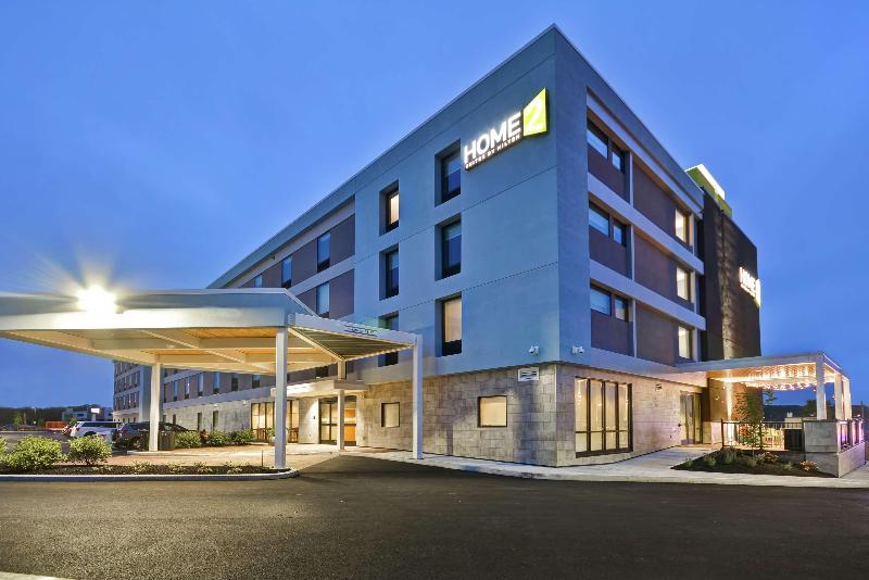 Home2 Suites by Hilton Portland Airport ME