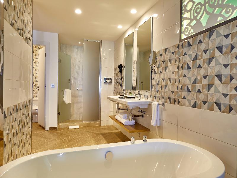 Riu Palace Costa Mujeres - All Inclusive image