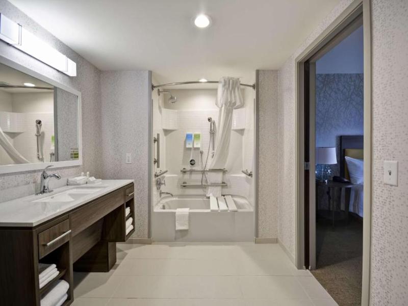 Home2 Suites by Hilton Columbus - East Broad Stree image