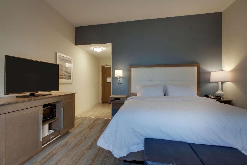 Hampton Inn Sneads Ferry - North Topsail image