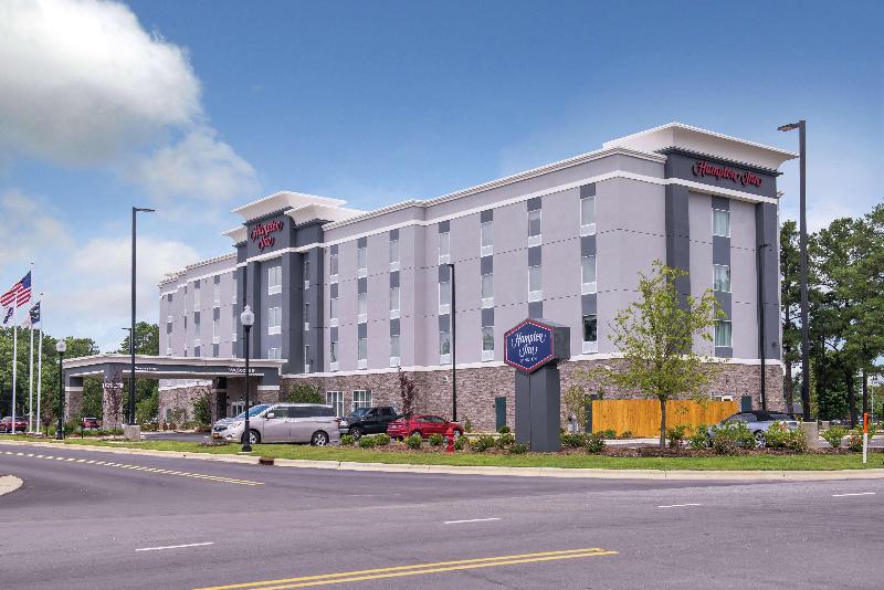 Hampton Inn Benson image