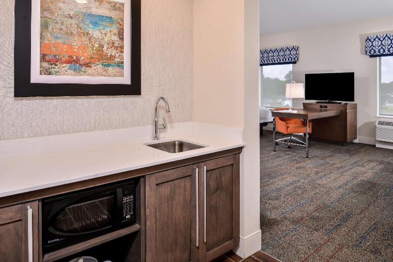 Hampton Inn Benson image