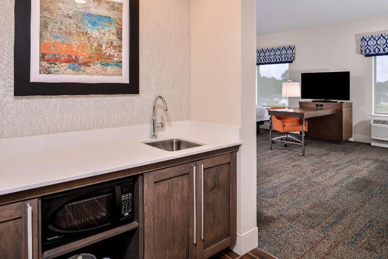 Hampton Inn Benson image