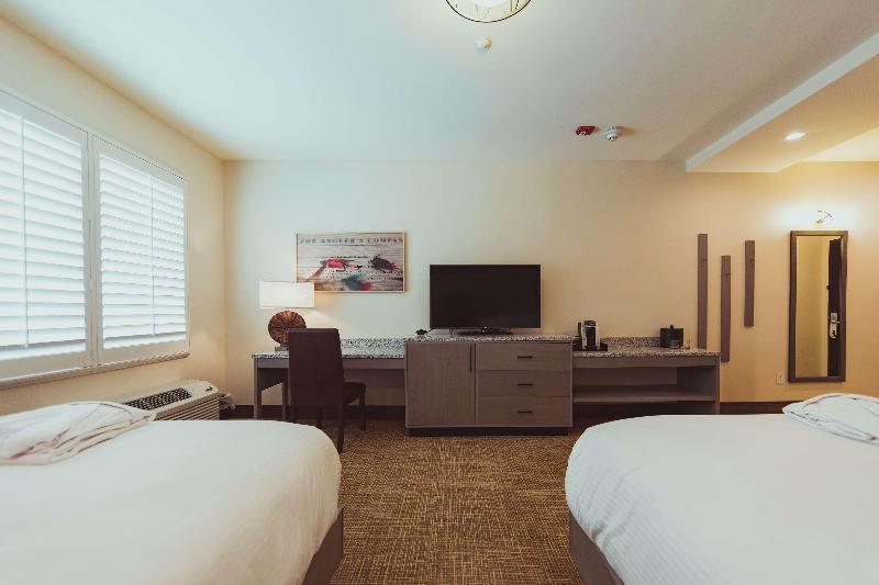 Tailwater Lodge Altmar Tapestry Collection Hilton image