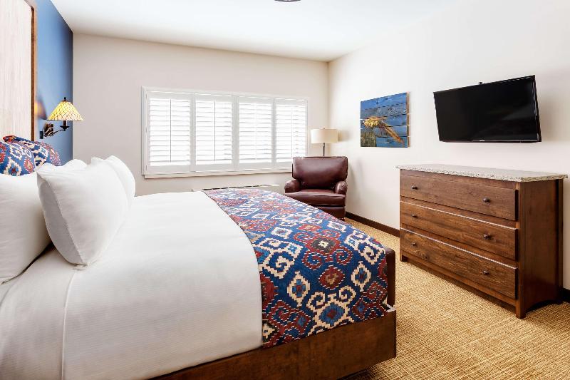 Tailwater Lodge Altmar Tapestry Collection Hilton image