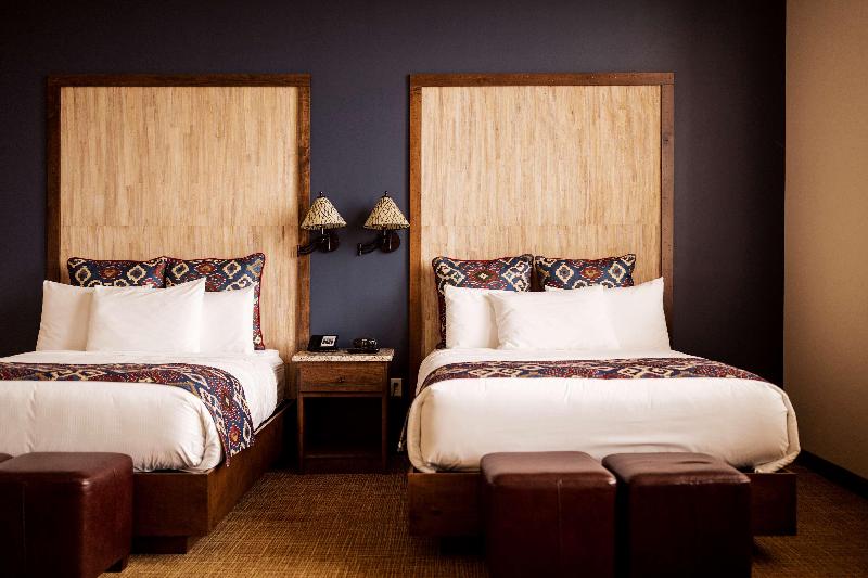 Tailwater Lodge Altmar Tapestry Collection Hilton image