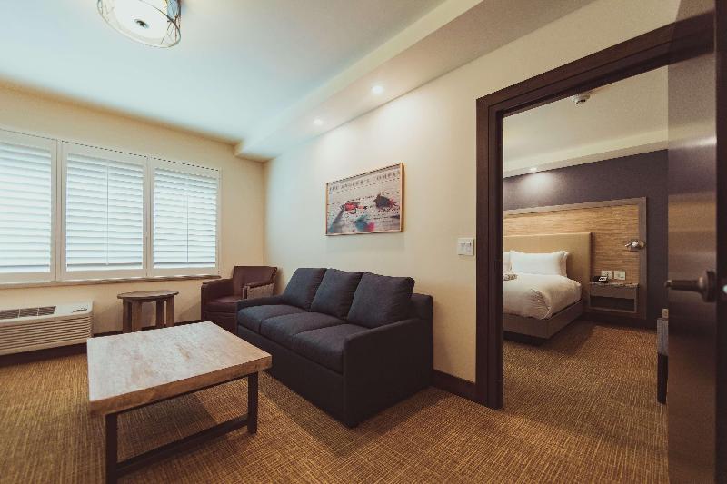 Tailwater Lodge Altmar Tapestry Collection Hilton image