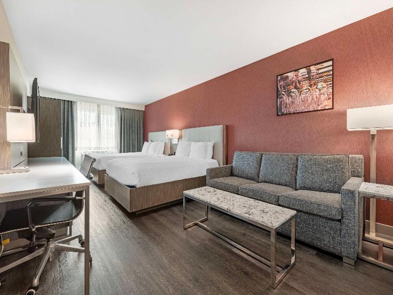 Bw Plus Temecula Wine Country Hotel & Suites image