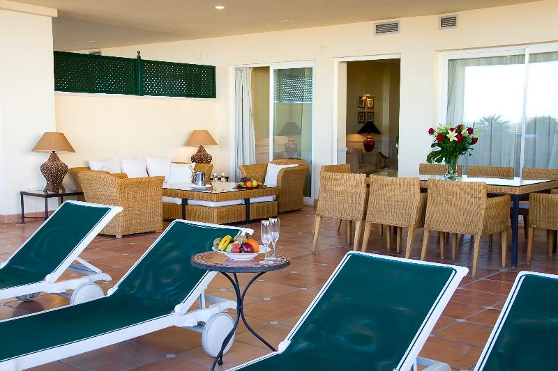 Livescape Guadalpin Apartments