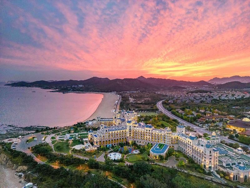 Hilton Dalian Golden Pebble Beach Resort image