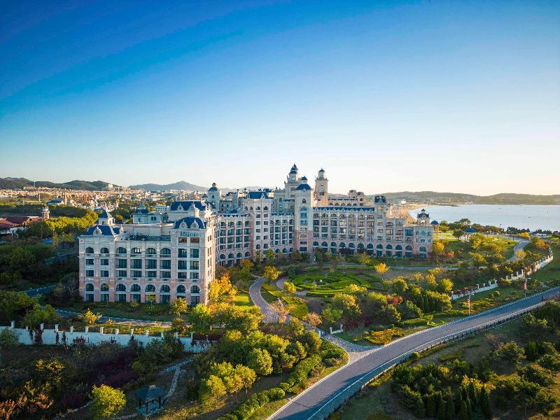 Hilton Dalian Golden Pebble Beach Resort image