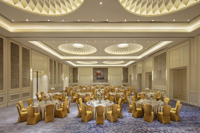 Hilton Dalian Golden Pebble Beach Resort image