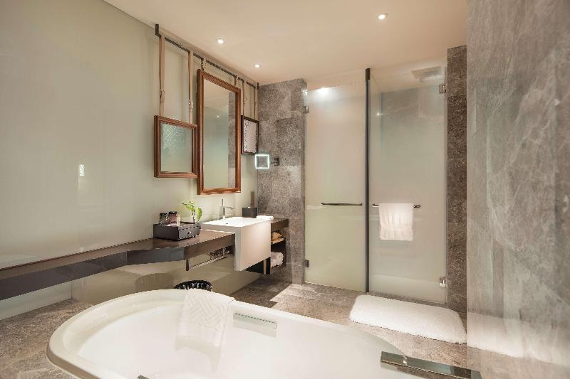 Hilton Dalian Golden Pebble Beach Resort image