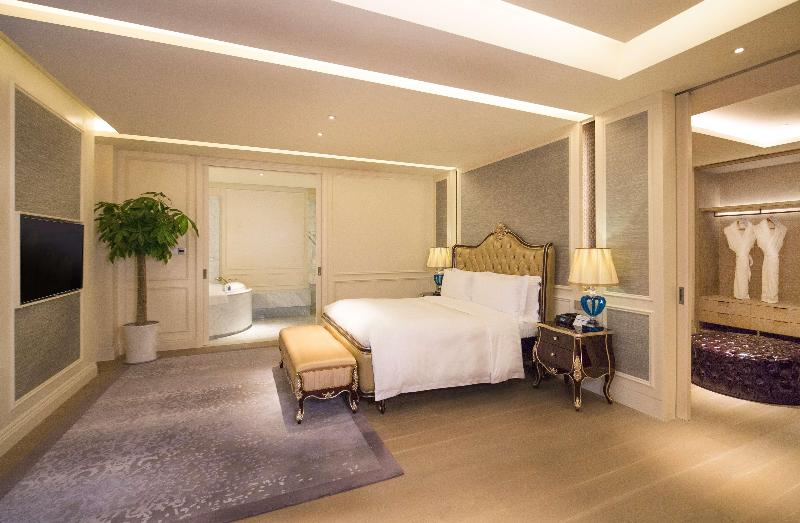 Hilton Dalian Golden Pebble Beach Resort image