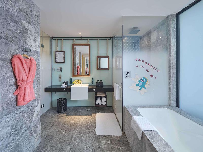 Hilton Dalian Golden Pebble Beach Resort image
