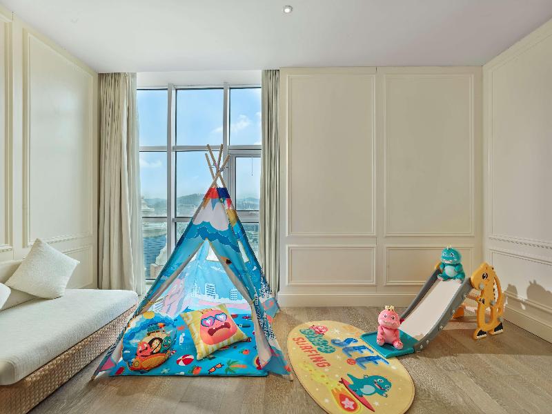 Hilton Dalian Golden Pebble Beach Resort image