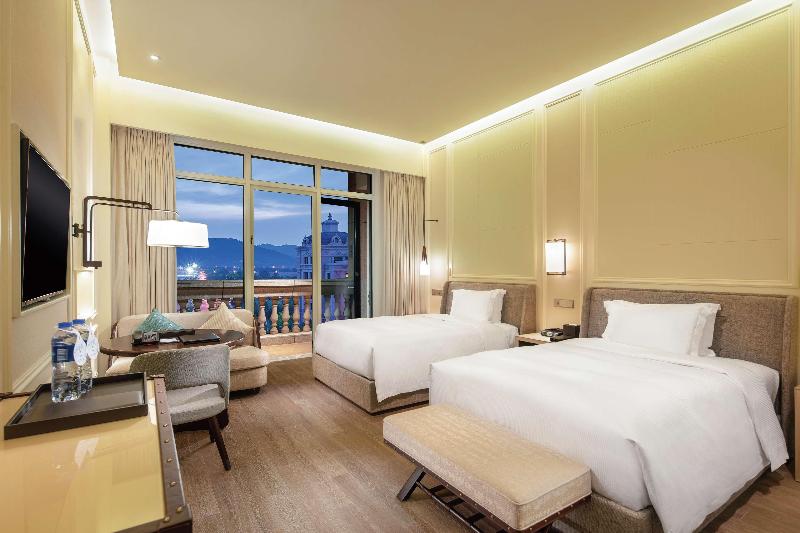 Hilton Dalian Golden Pebble Beach Resort image