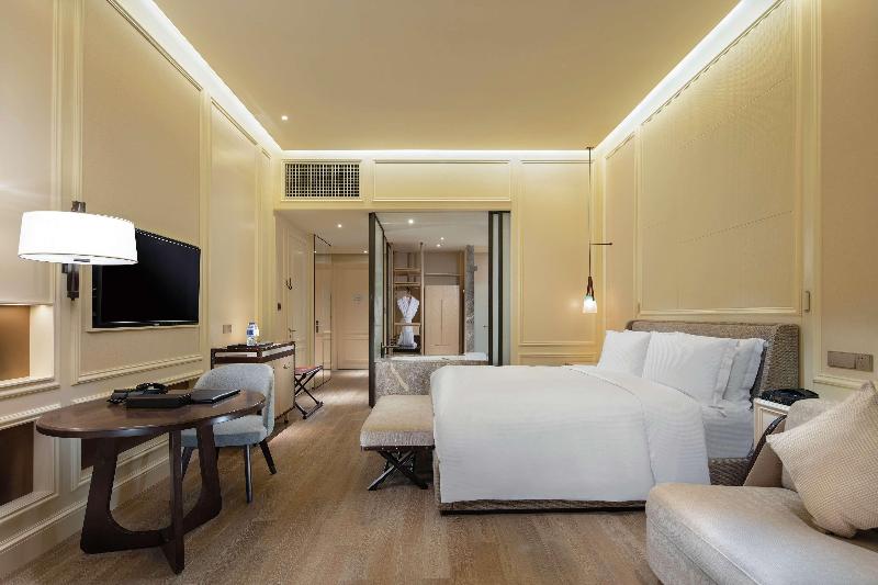 Hilton Dalian Golden Pebble Beach Resort image