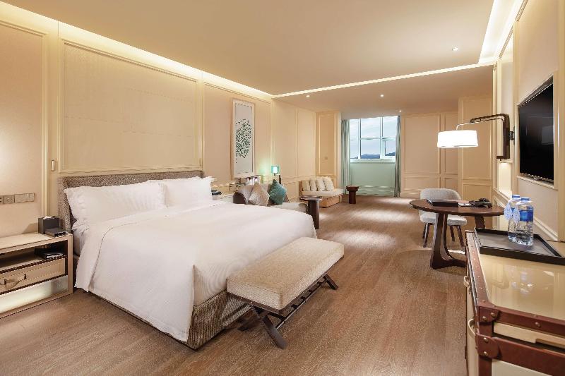 Hilton Dalian Golden Pebble Beach Resort image