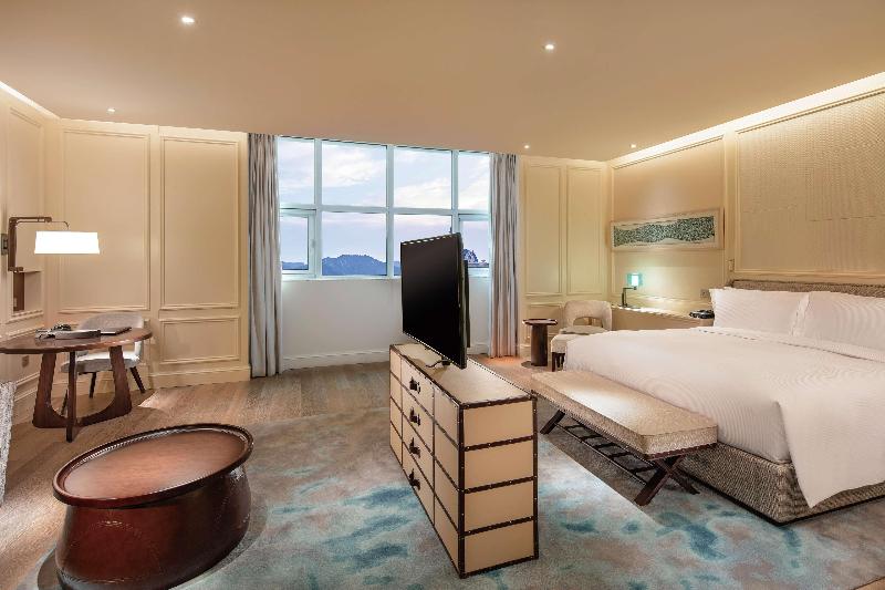 Hilton Dalian Golden Pebble Beach Resort image
