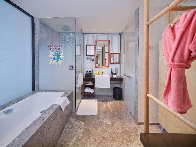 Hilton Dalian Golden Pebble Beach Resort image