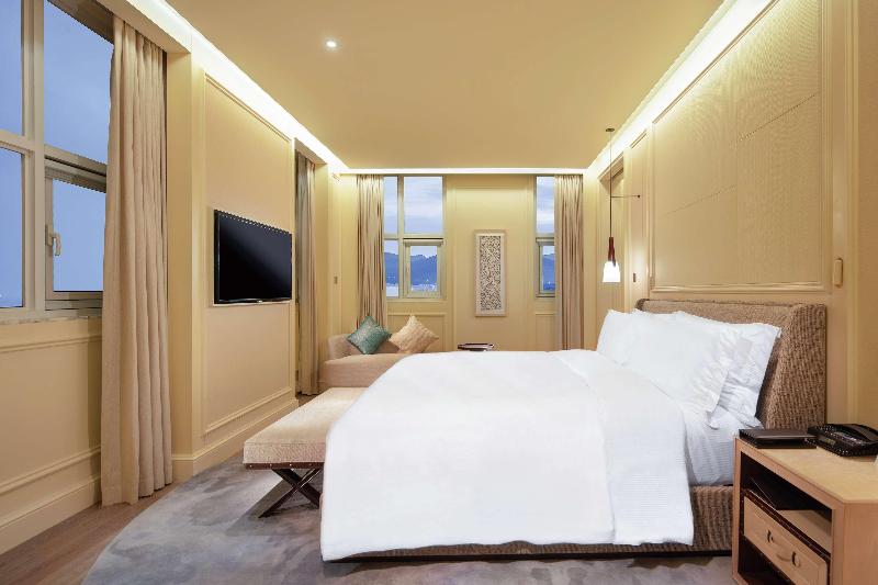 Hilton Dalian Golden Pebble Beach Resort image