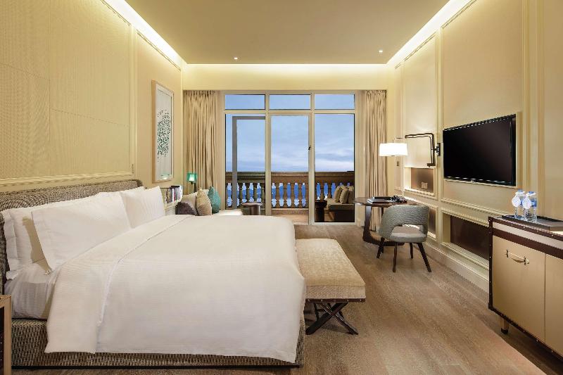 Hilton Dalian Golden Pebble Beach Resort image