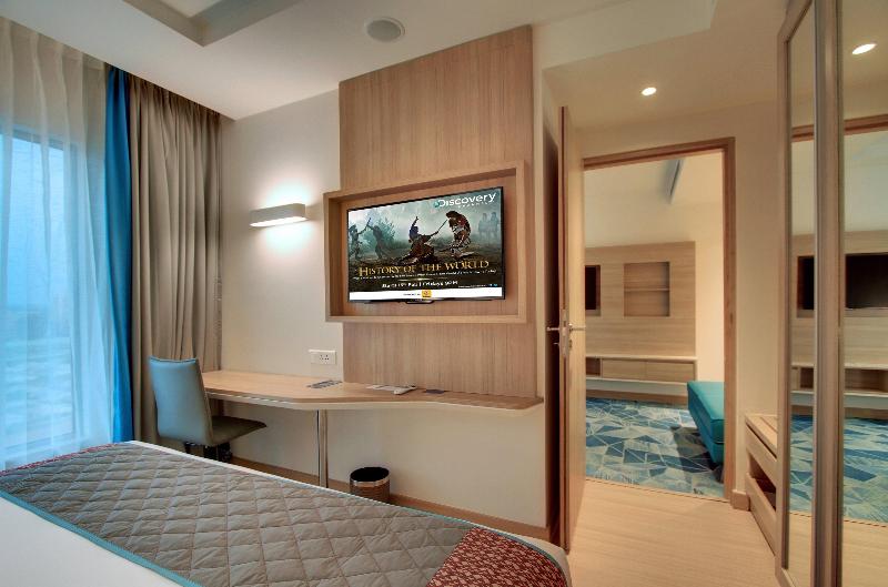 Holiday Inn Bengaluru Racecourse image