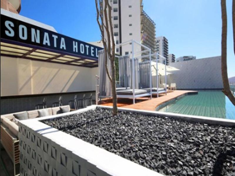 Sonata Hotel Puebla image
