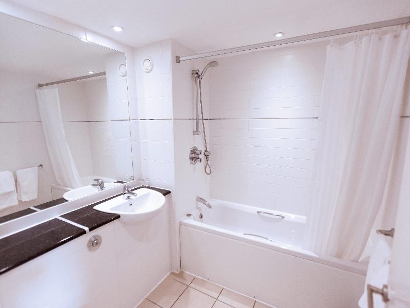 Gainsborough House Hotel  image