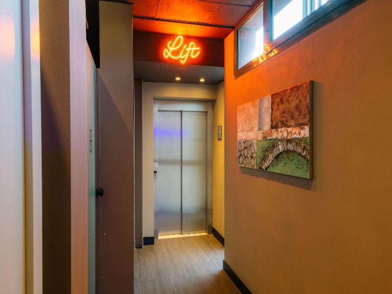Smart Hotel King image