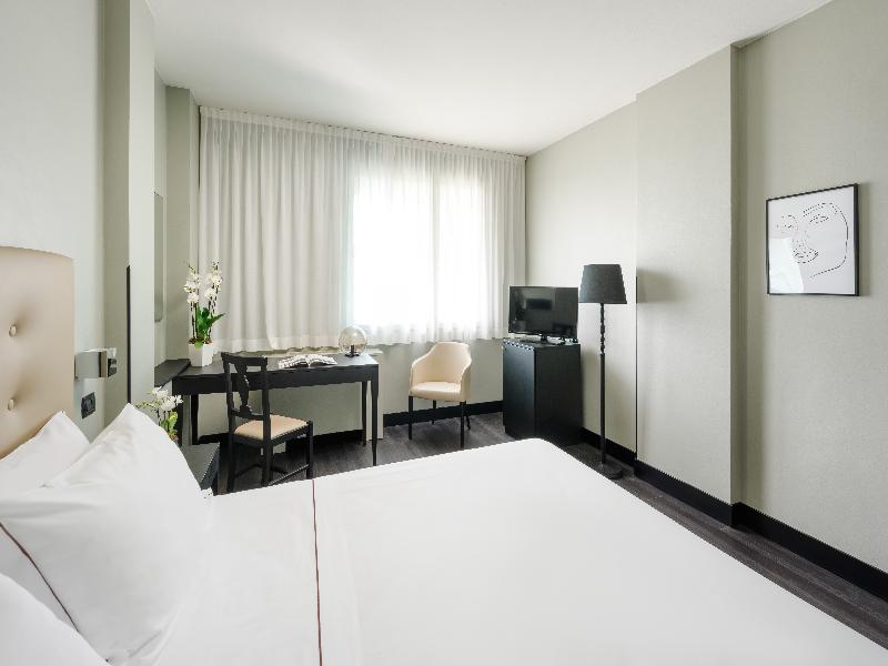 Smart Hotel King image