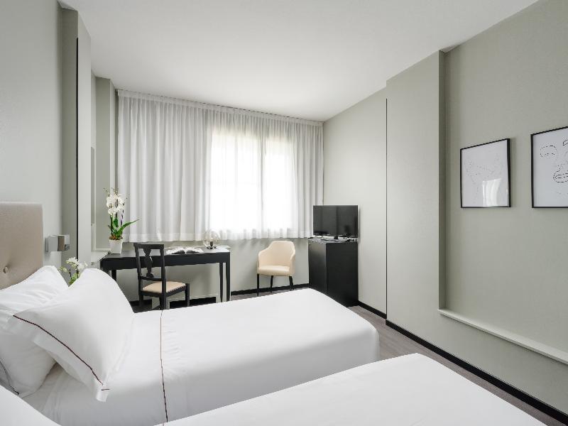 Smart Hotel King image
